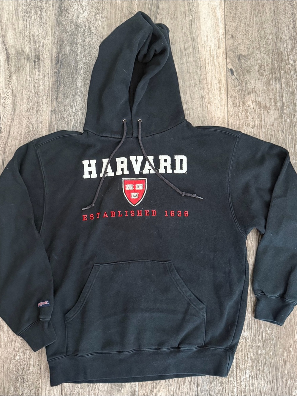 Black Hoodie Sweatshirt with Crest Harvard College Kangaroo Pocket Med